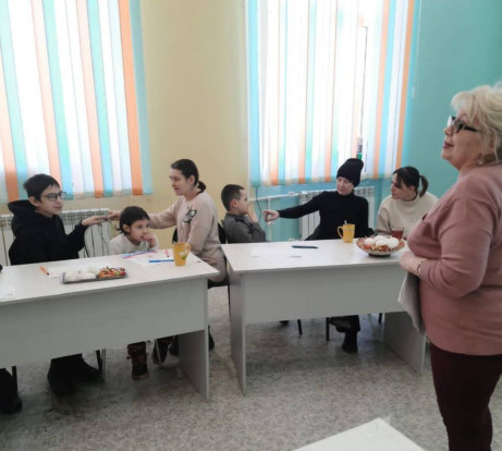 Социально-педагогический тренинг "Смотрю на мир твоими глазами" Социально-педагогический тренинг "Смотрю на мир твоими глазами" 3